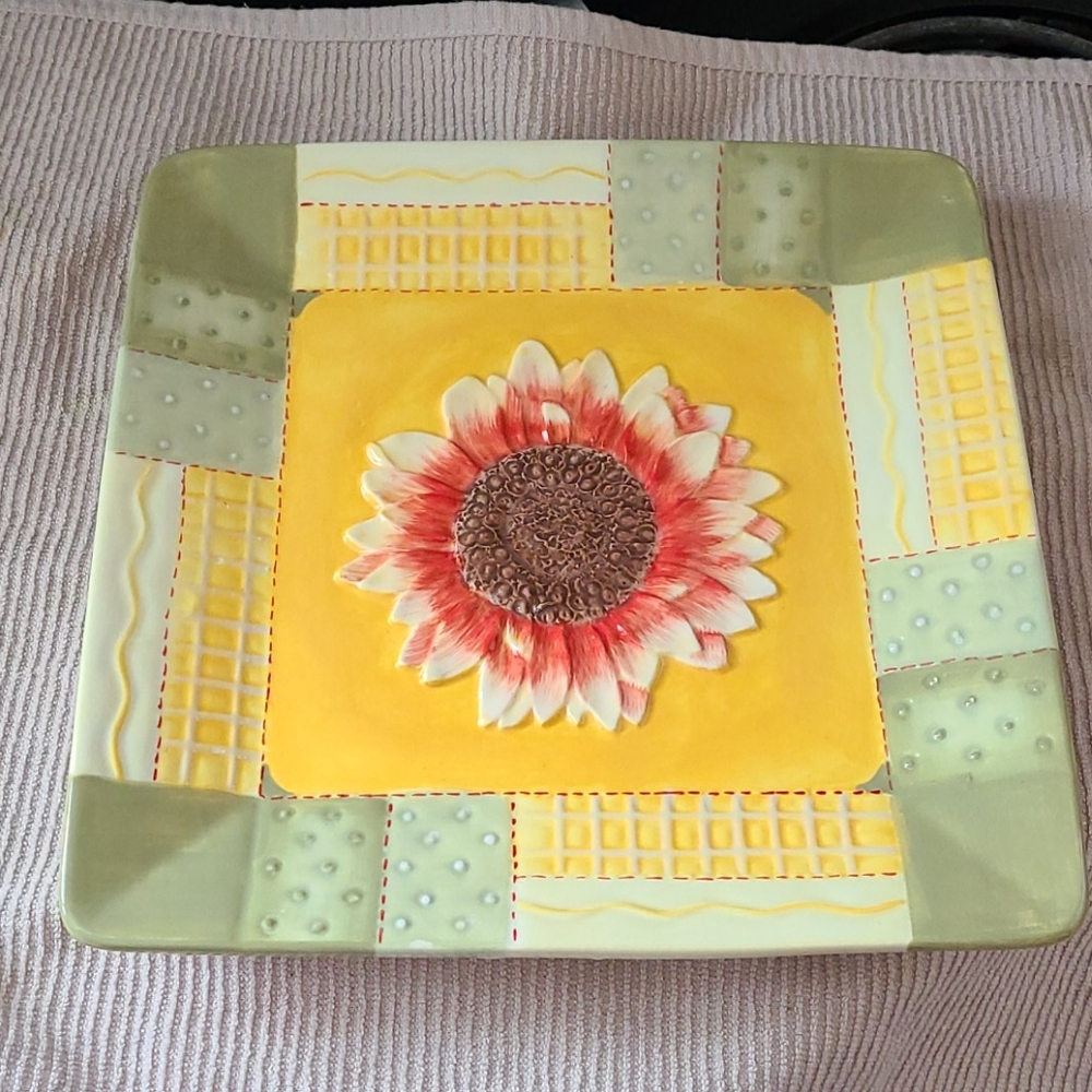 Decorative Sunflower Plate 🌻
